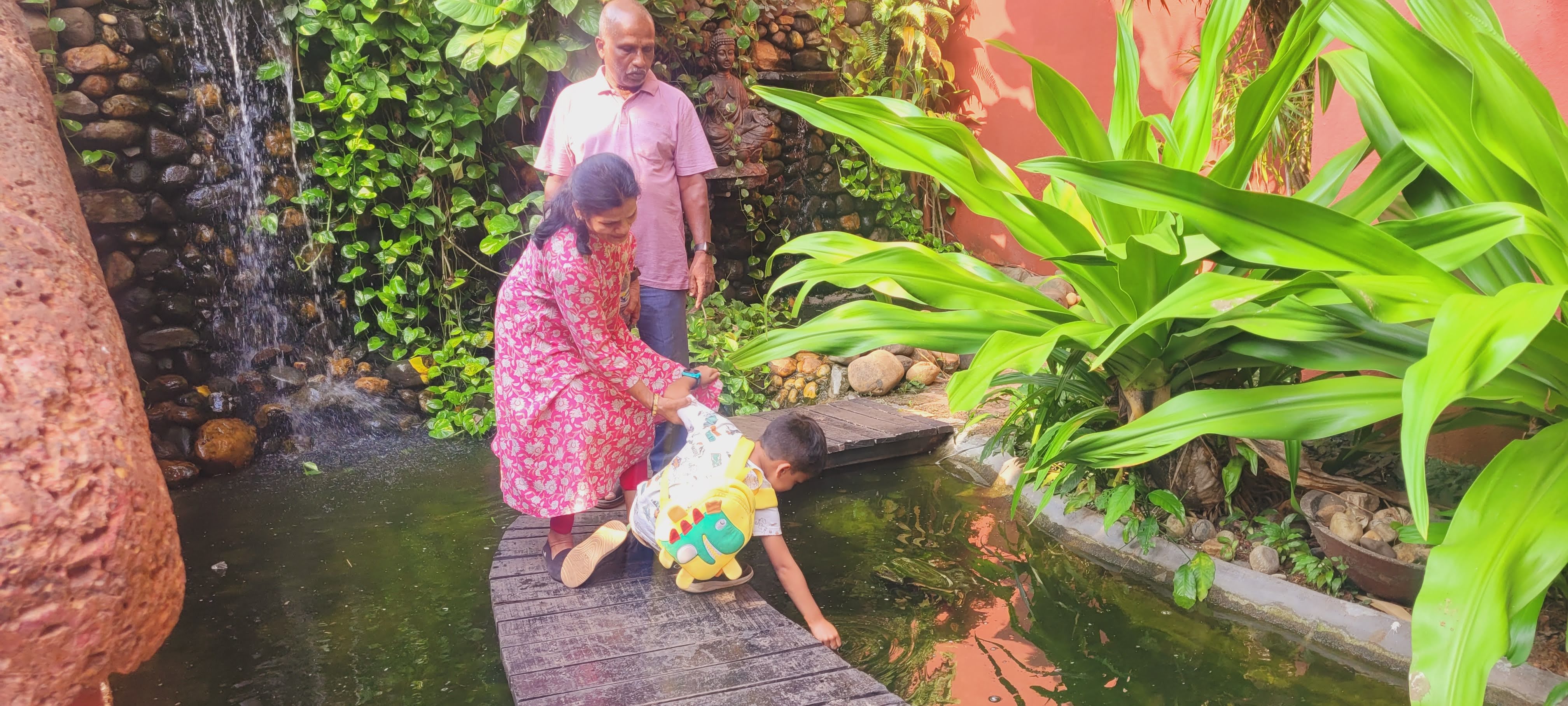 North Goa: Anjuna Beach & Night at Baga Beach